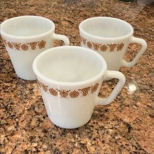 Pyrex Gold Butterfly D Handle Tea Coffee mug - set of 3